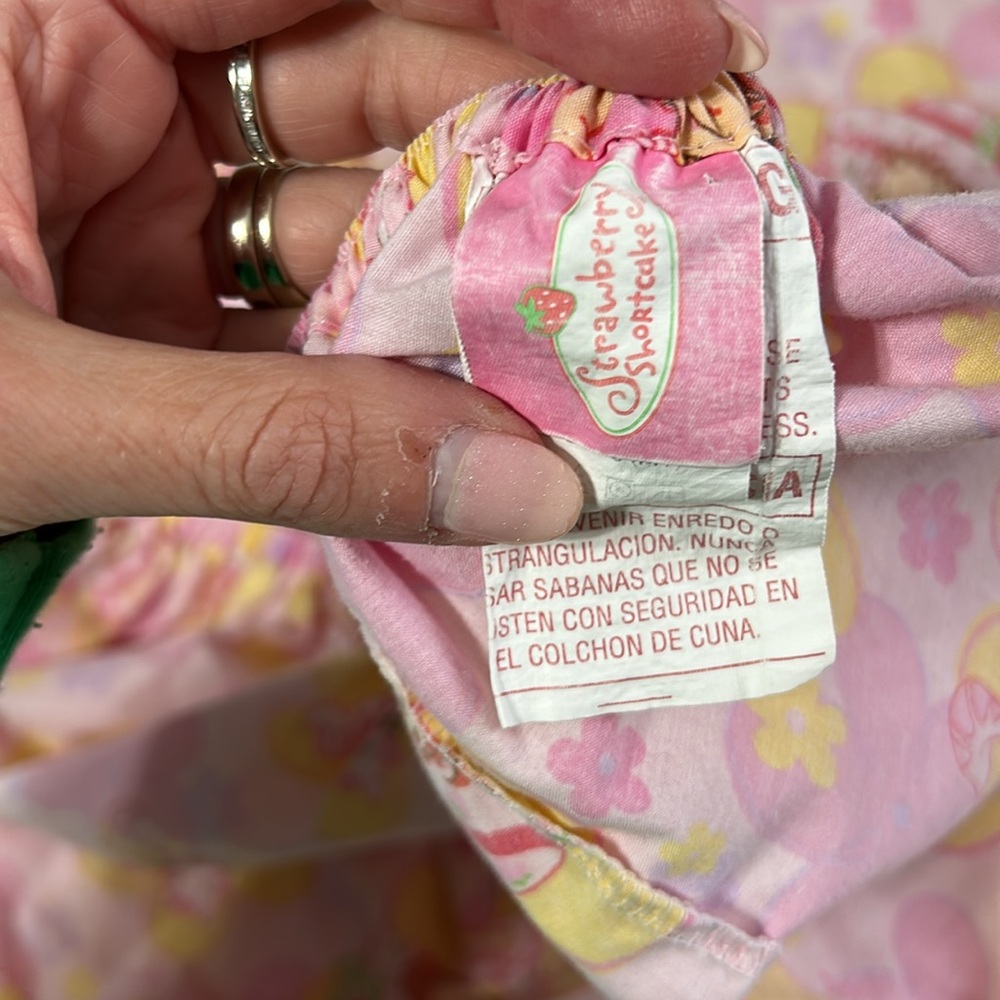 🍓🍰Vintage Strawberry shortcake crib/toddler sheet set - Picture 13 of 15